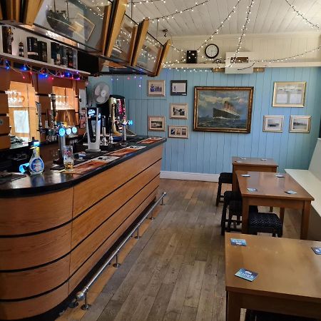 The Hope And Anchor Ξενοδοχείο Goodwick Εξωτερικό φωτογραφία